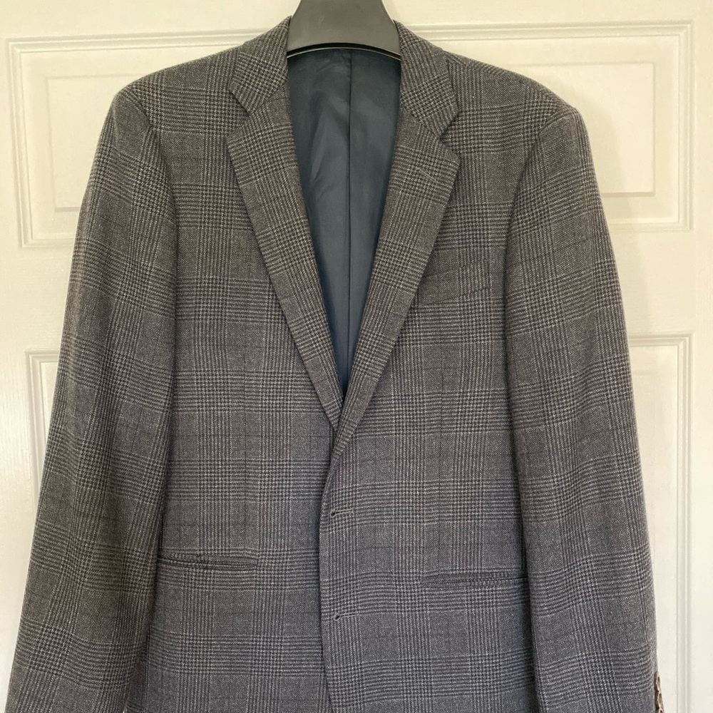 Blue/gray J crew blazer, size 36s.
